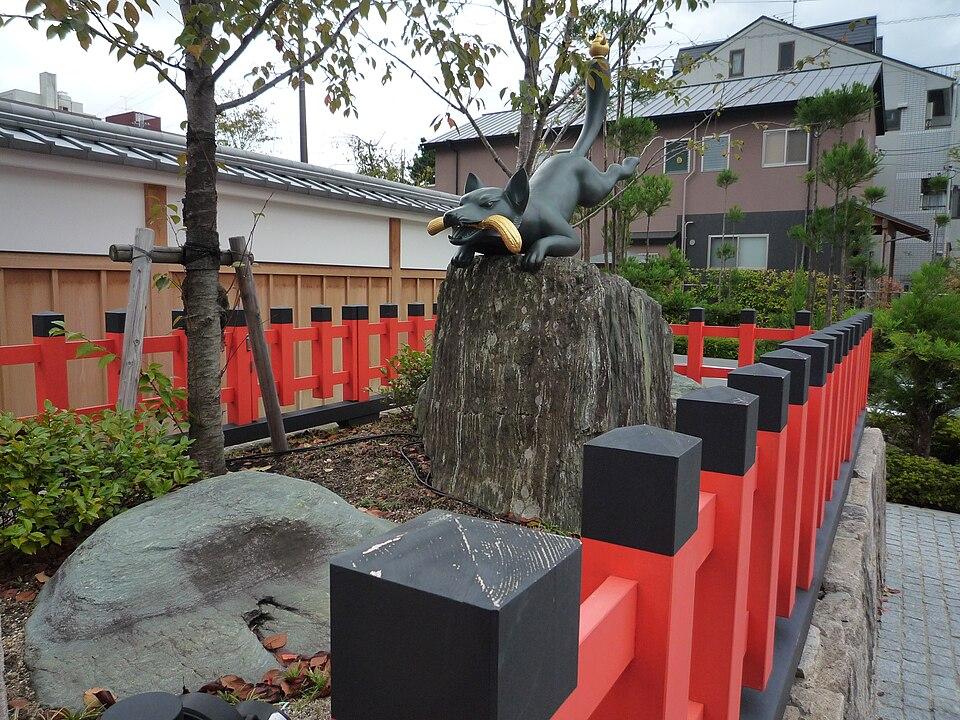 Visit Fushimi Inari early — Kyoto