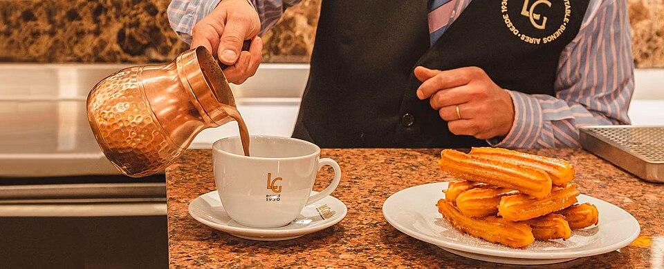 Churros with chocolate — Mexico City