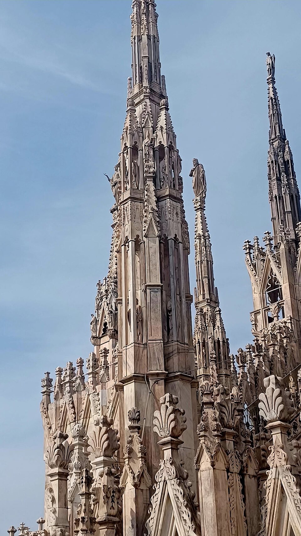 Duomo rooftop and cathedral timing — Milan