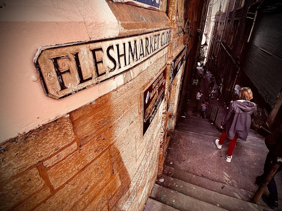 Old Town and closes walk — Edinburgh