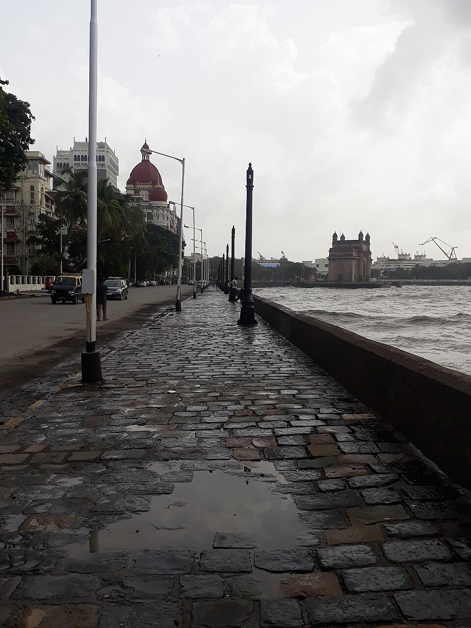 Gateway of India and Colaba walk — Mumbai