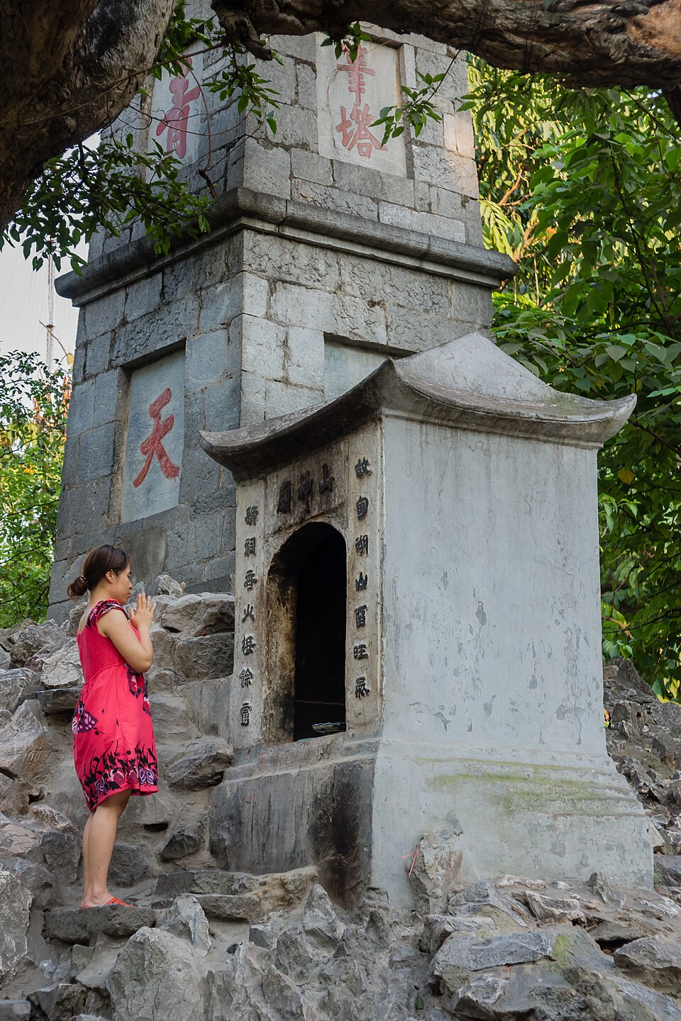 Hoan Kiem Lake loop — Hanoi