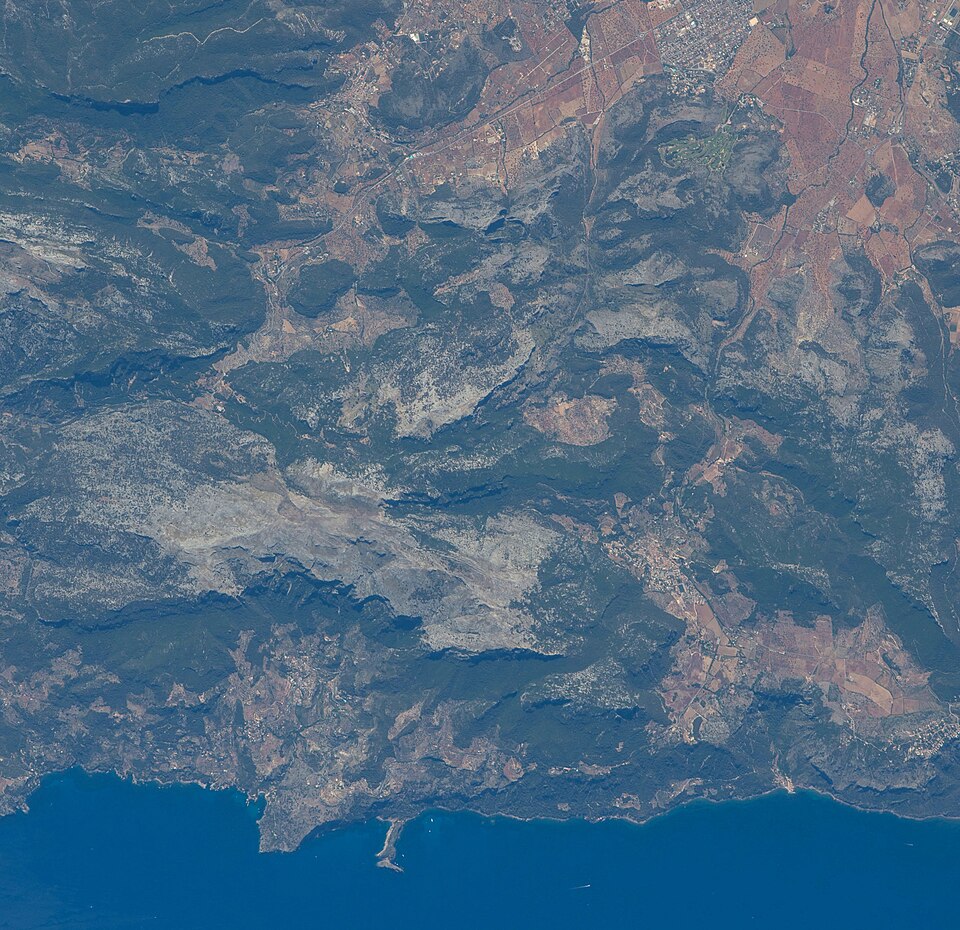 Serra de Tramuntana and village route — Mallorca