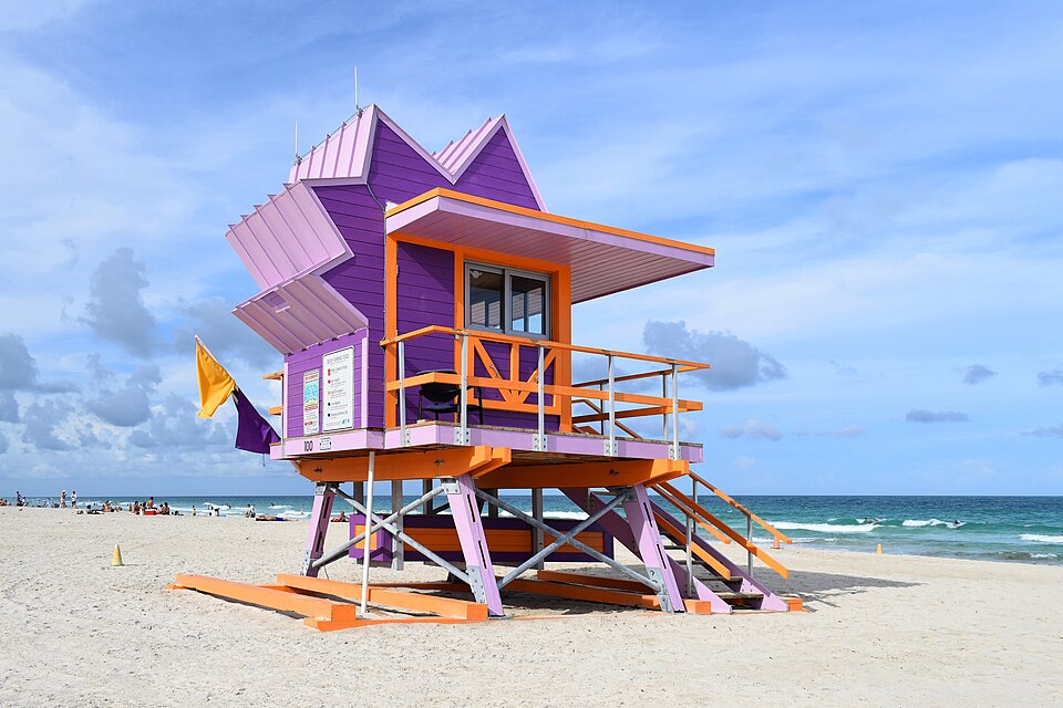 Walk South Beach and Ocean Drive — Miami