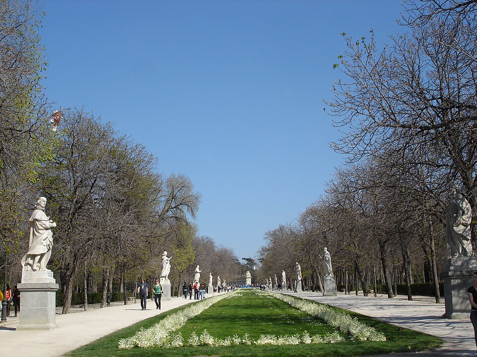 Walk Retiro Park and the museum district — Madrid