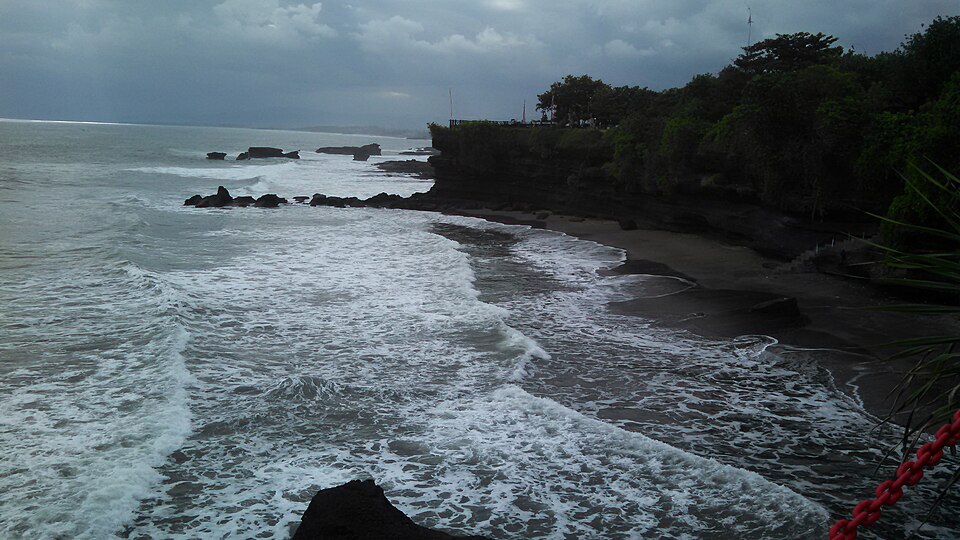 Uluwatu cliffs and beaches — Bali
