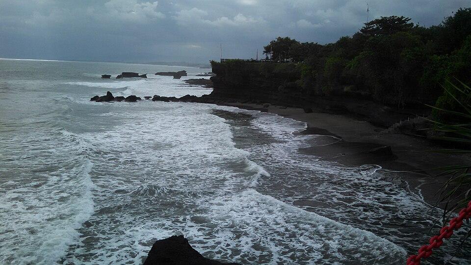 Uluwatu cliffs and beaches — Bali